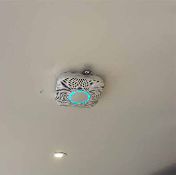 Smart Outside Lights and Smoke Alarms😎